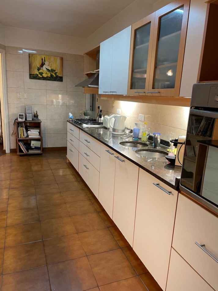CALLE FRENCH 3000, VENTA 4 AMB C/DEP, COCHERA FIJA Y BAULERA