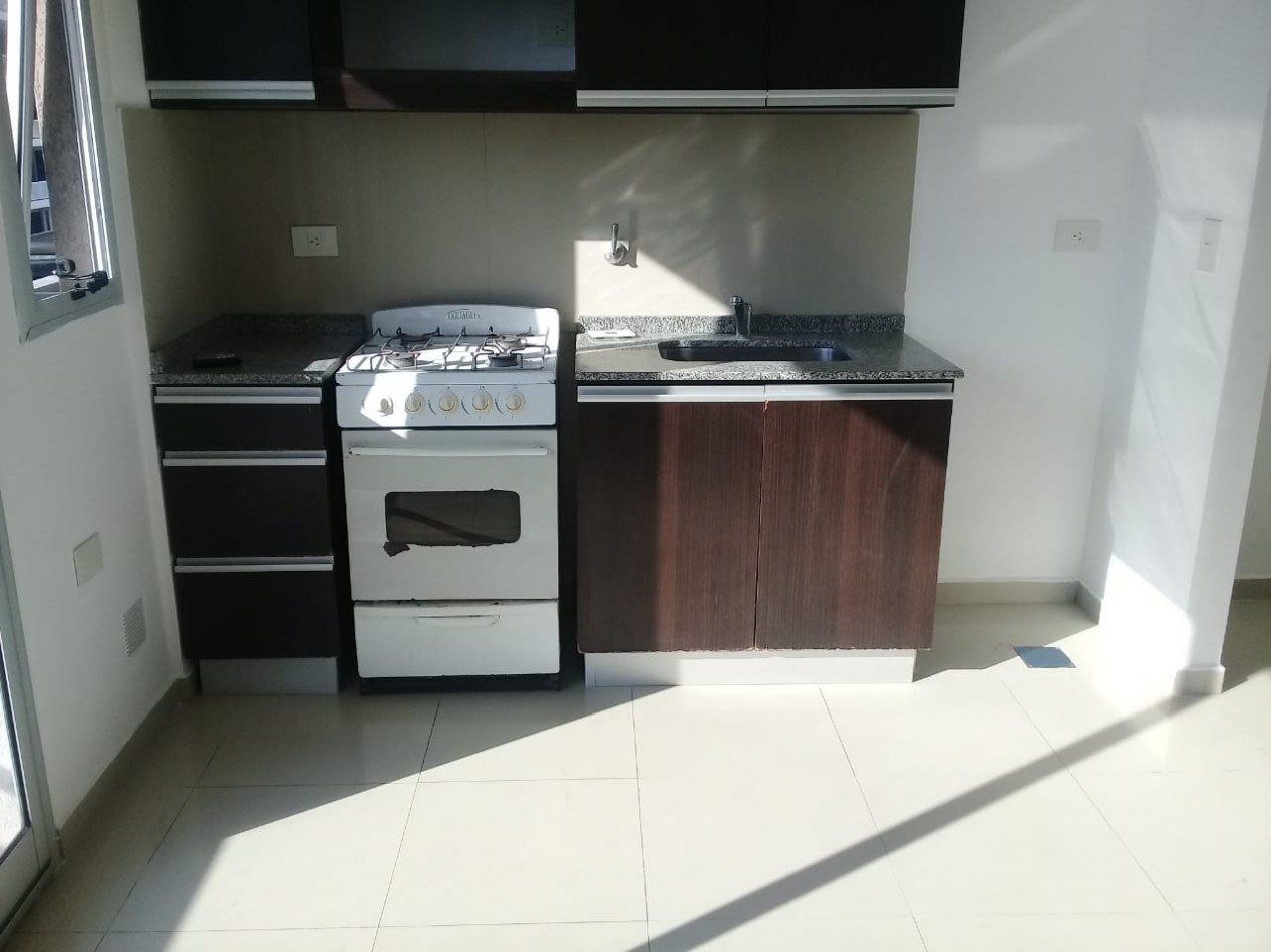 Potosi 4300, Venta 1 AMB AL FRENTE, BALCON, APTO PROF MTRS HOSP. ITALIANO