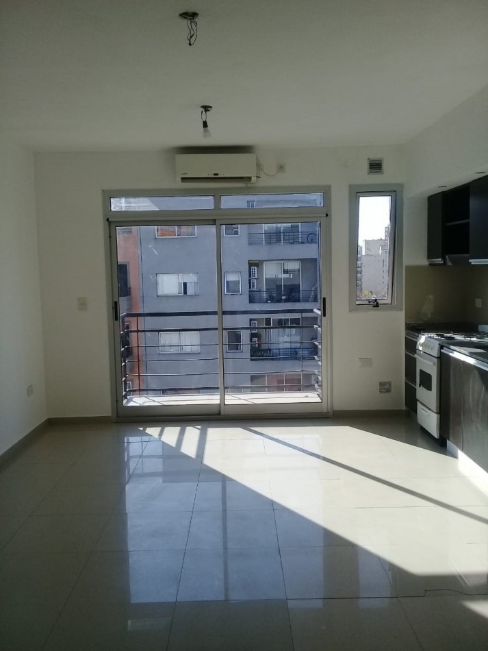 Potosi 4300, Venta 1 AMB AL FRENTE, BALCON, APTO PROF MTRS HOSP. ITALIANO