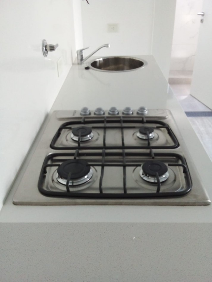 JUFRE 300, Venta 2 AMB A ESTRENAR 1o CALIDAD, Caldera Individual, Terraza,  Solarium, Parillas.Laundry
