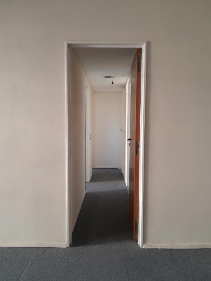 AV. RIVADAVIA 6300, VENTA DEPARTAMENTO DE TRES AMBIENTES