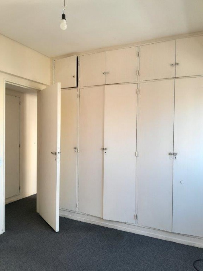 AV. RIVADAVIA 6300, VENTA DEPARTAMENTO DE TRES AMBIENTES