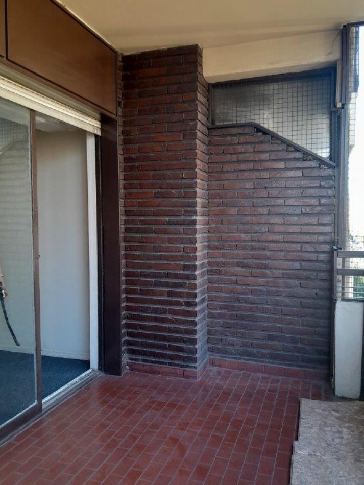 AV. RIVADAVIA 6300, VENTA DEPARTAMENTO DE TRES AMBIENTES