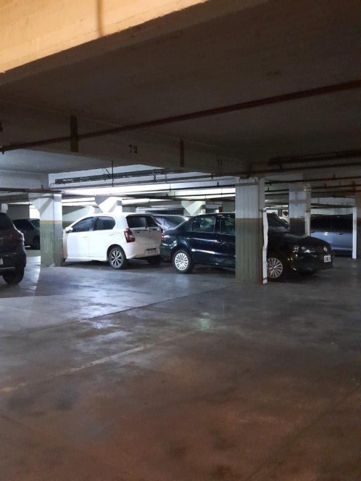 AV. RIVADAVIA 6300, VENTA DEPARTAMENTO DE TRES AMBIENTES