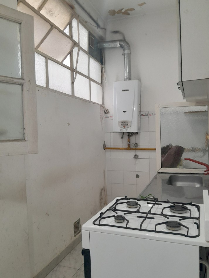 ARENALES 2800, Venta Barrio Norte 2 amplios Amb a Reciclar