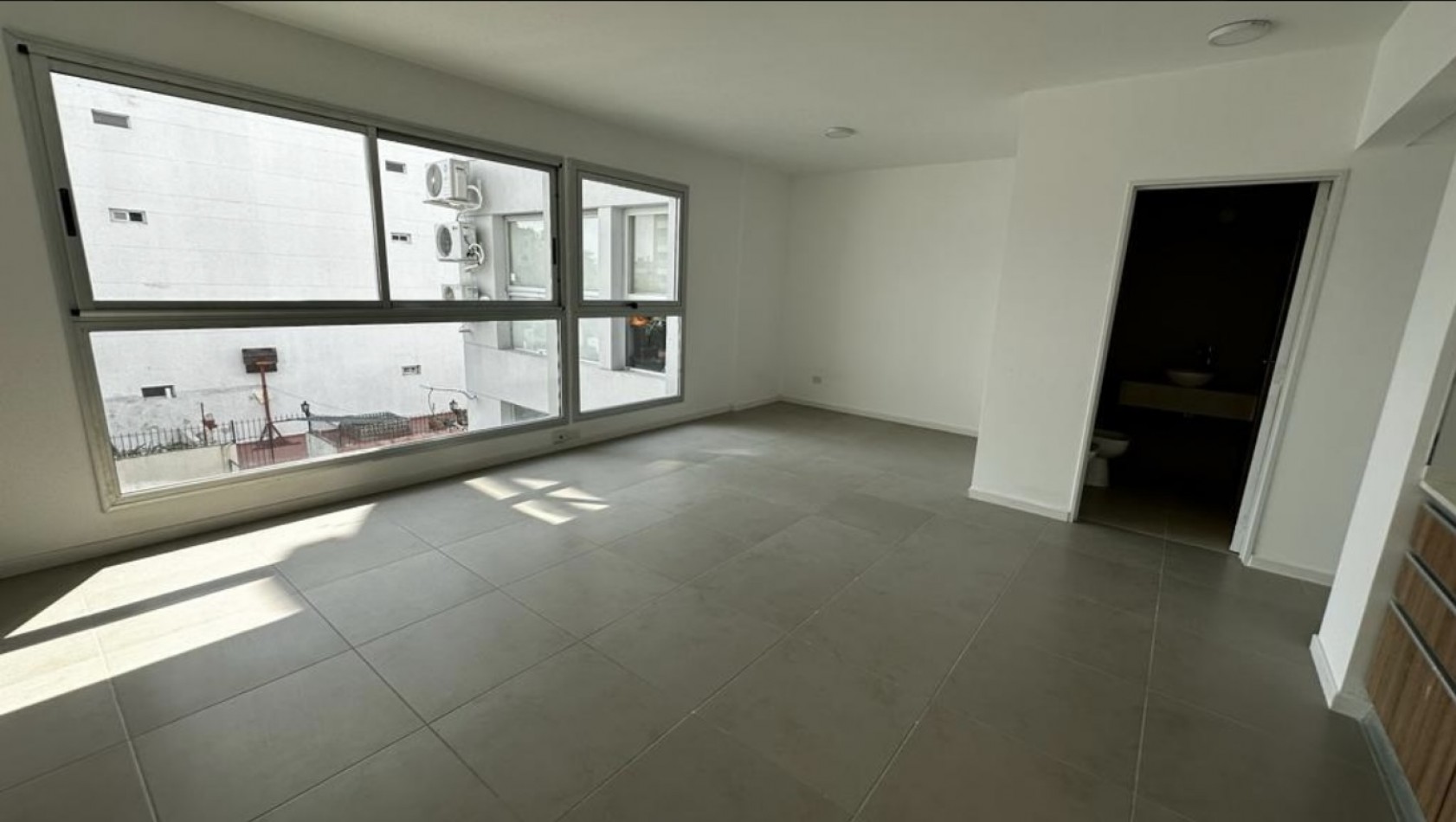 AV. SAN MARTIN 1700, VENTA DEPARTAMENTOS DE UN AMBIENTE 