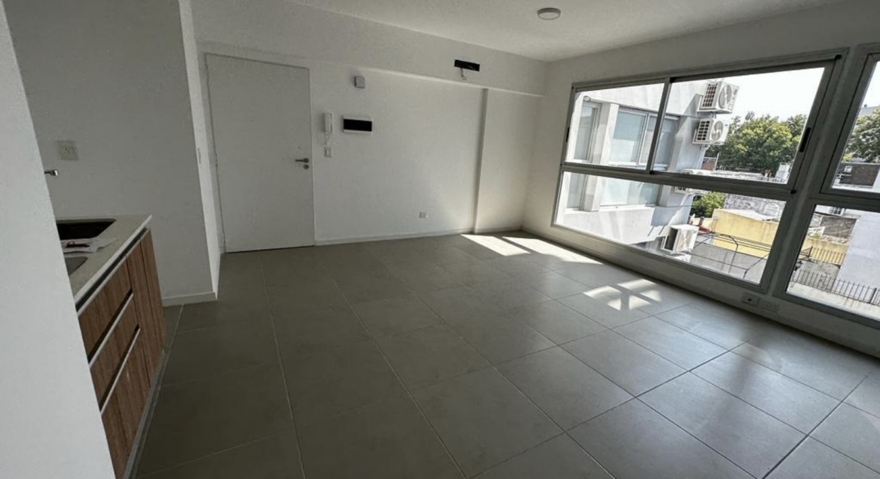 AV. SAN MARTIN 1700, VENTA DEPARTAMENTOS DE UN AMBIENTE 