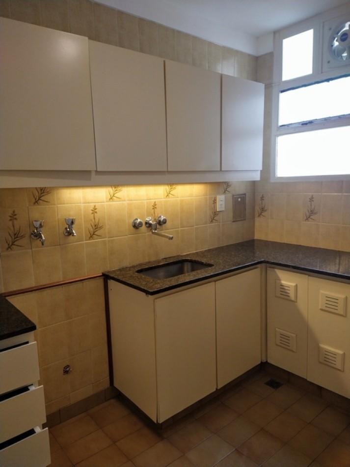BACACAY 2700. Venta GRAN DEPTO 2 AMB (53 M2TOT) LISTO PARA HABITAR, LISTO PARA ESCRITURAR