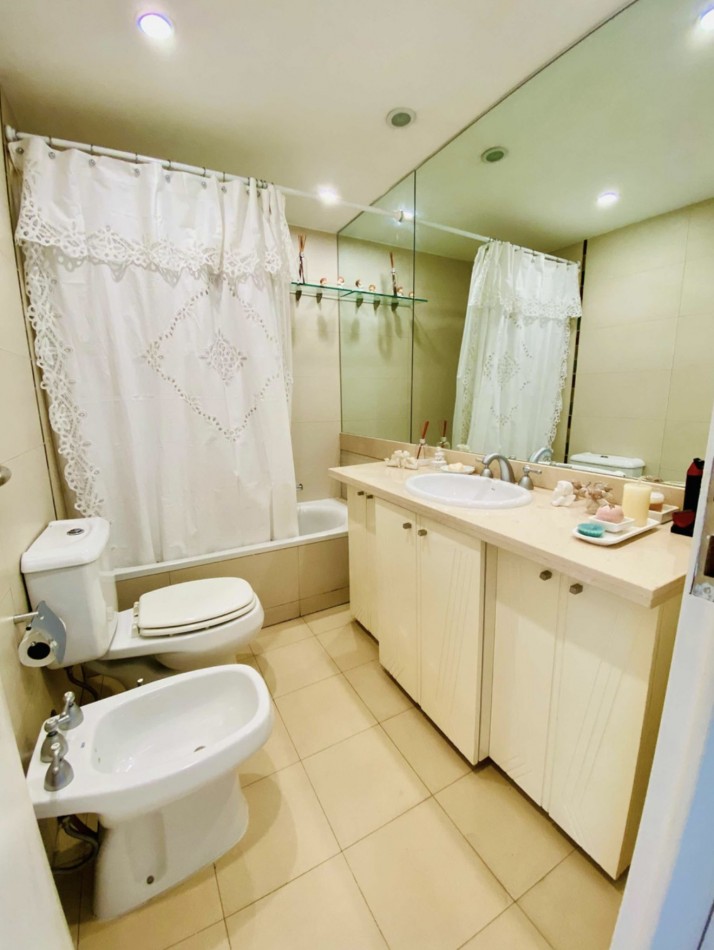 ARCE 500, VENTA DEPARTAMENTO DE TRES AMBIENTES PISO 18
