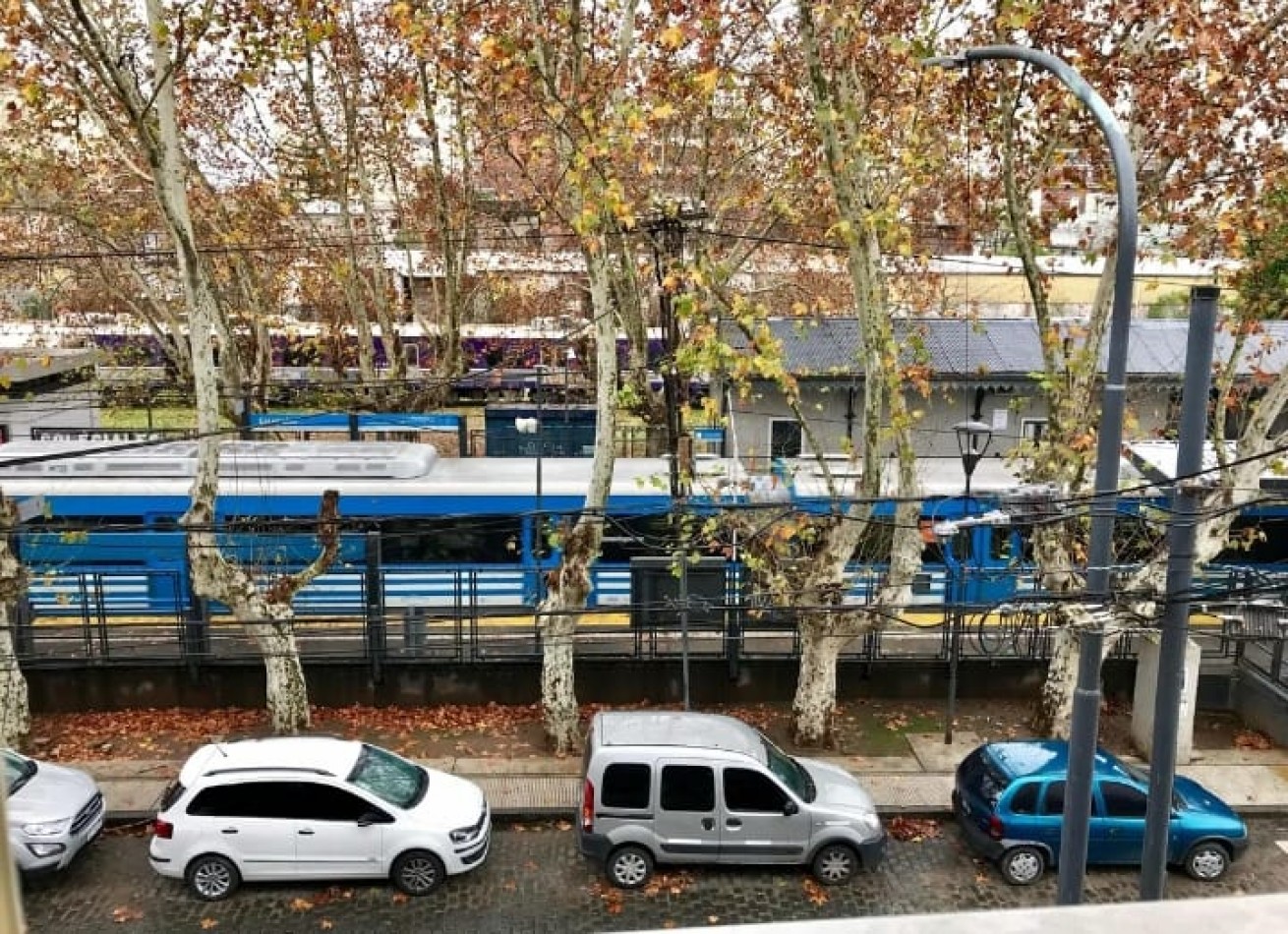 CRAMER 800, Venta MUY BUEN MONOAMBIENTE Al Frente c/Balcon FRANCES. COCHERA FIJA Frente Estacion Colegiales