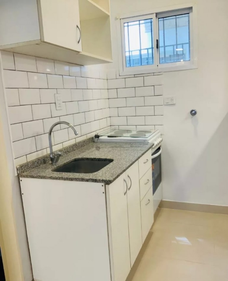 M.T.de ALVEAR 900, Venta Excelente Depto A NUEVO !!! 1 AMB 47 m2 Totales. Apto Prof, Mtrs Av 9 de Julio, Av Santa Fe, Plaza San Martin, Polo Gastronomico, Centro Comercial, Polo Turistico