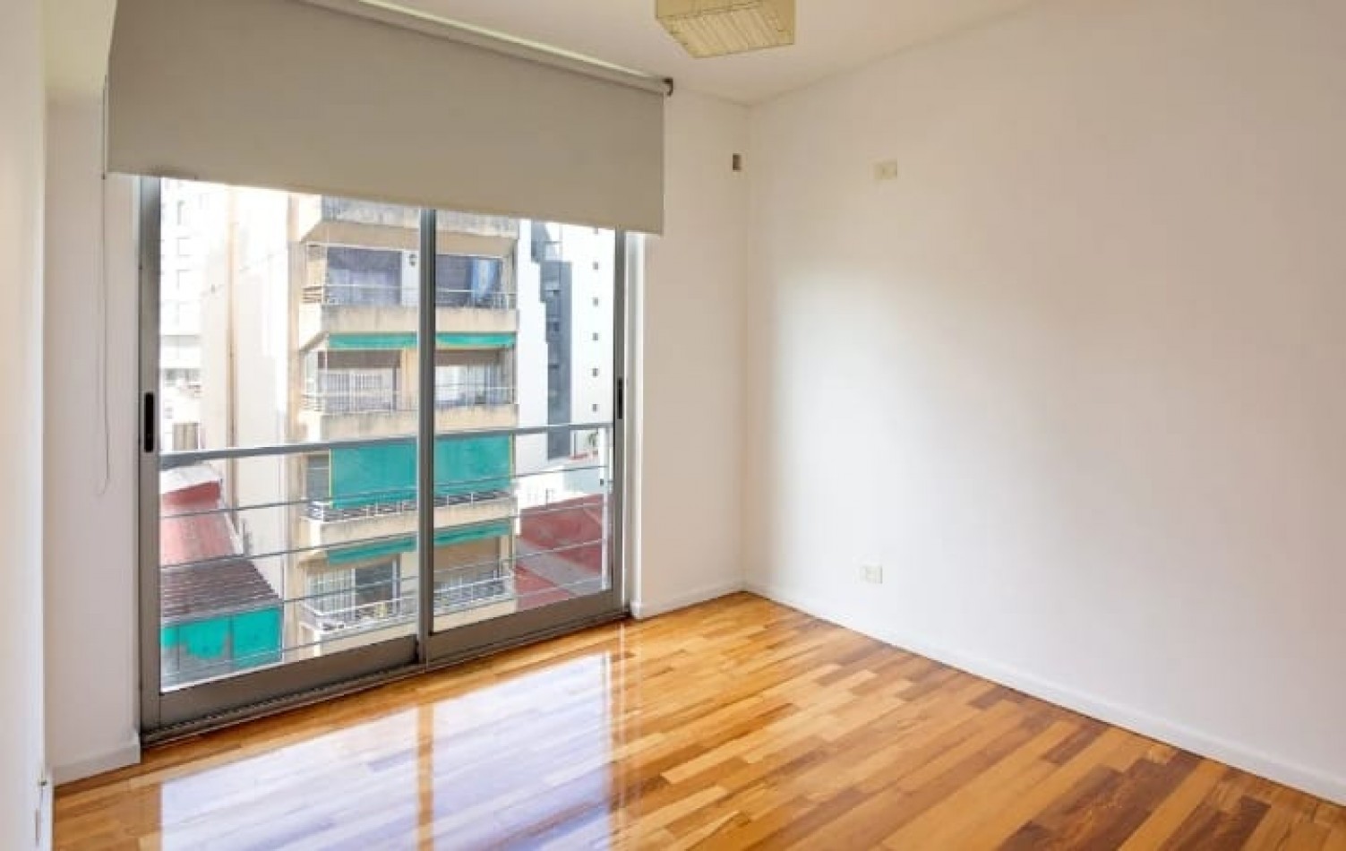 LAPRIDA 900, Venta: EXCELENTE DEPTO 2 AMB AL FTE C/BALCON 46 M2 TOT. Edific 15 años Terraza y Parilla
