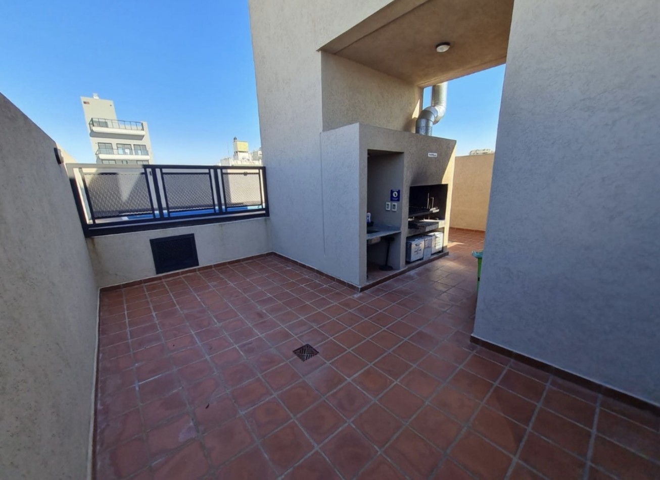 LAVALLEJA 800, VENTA DEPARTAMENTO DE DOS AMBIENTES CON COCHERA