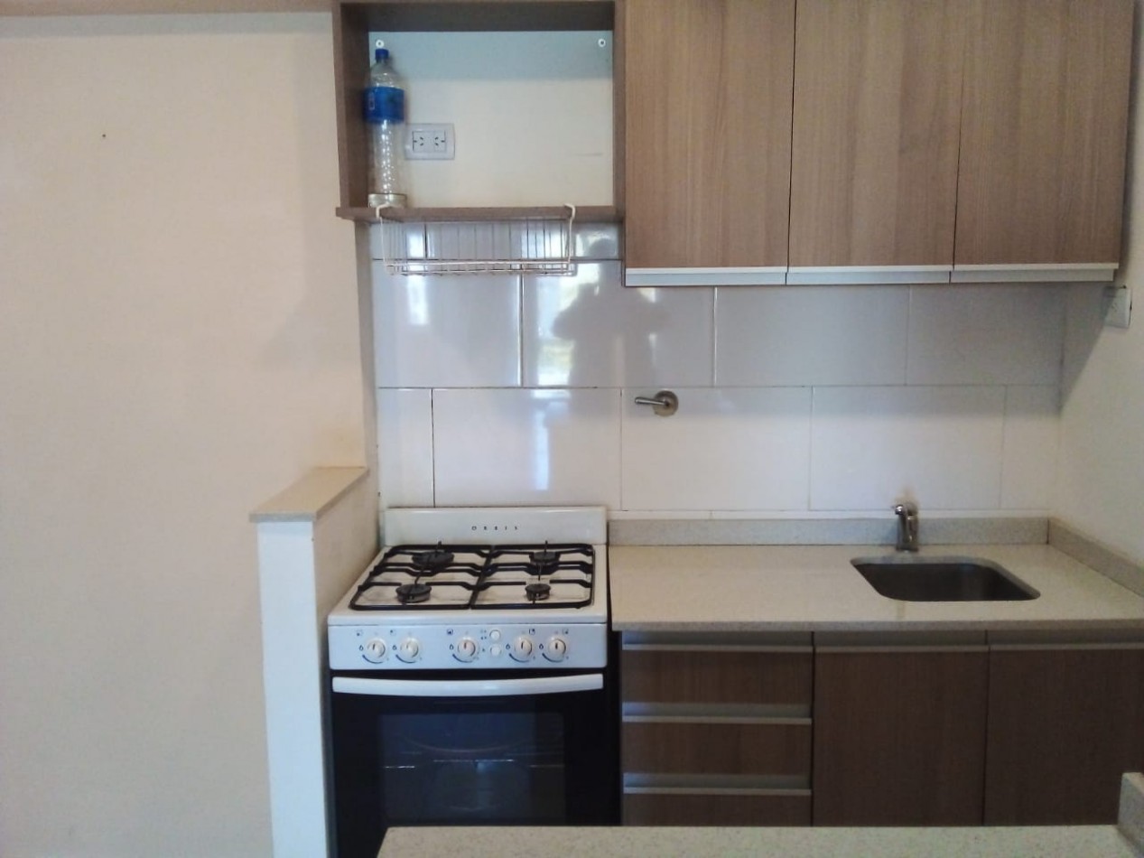 Andres Lamas 1151, Venta Excepcional DEPTO de 1 AMB y MEDIO DIVISIBLE, FORMATO en "L" AL FRENTE C/BALCON