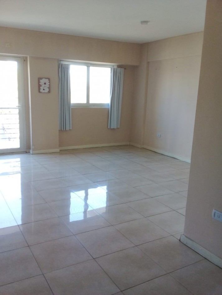 Andres Lamas 1151, Venta Excepcional DEPTO de 1 AMB y MEDIO DIVISIBLE, FORMATO en "L" AL FRENTE C/BALCON