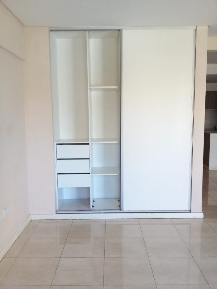 Andres Lamas 1151, Venta Excepcional DEPTO de 1 AMB y MEDIO DIVISIBLE, FORMATO en "L" AL FRENTE C/BALCON