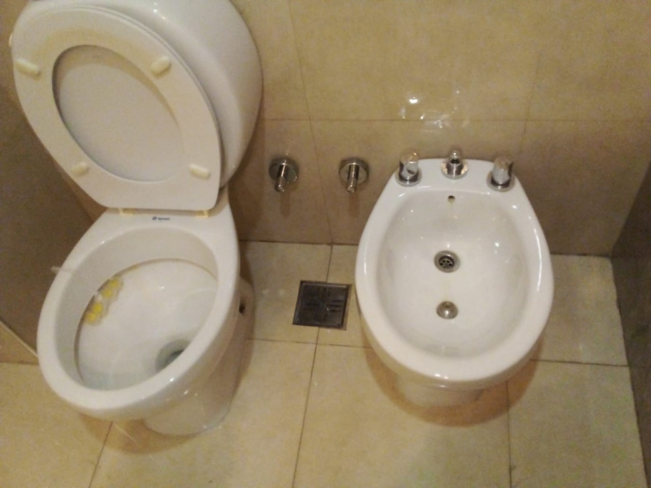 Andres Lamas 1151, Venta Excepcional DEPTO de 1 AMB y MEDIO DIVISIBLE, FORMATO en "L" AL FRENTE C/BALCON
