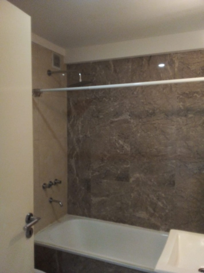 Andres Lamas 1151, Venta Excepcional DEPTO de 1 AMB y MEDIO DIVISIBLE, FORMATO en "L" AL FRENTE C/BALCON