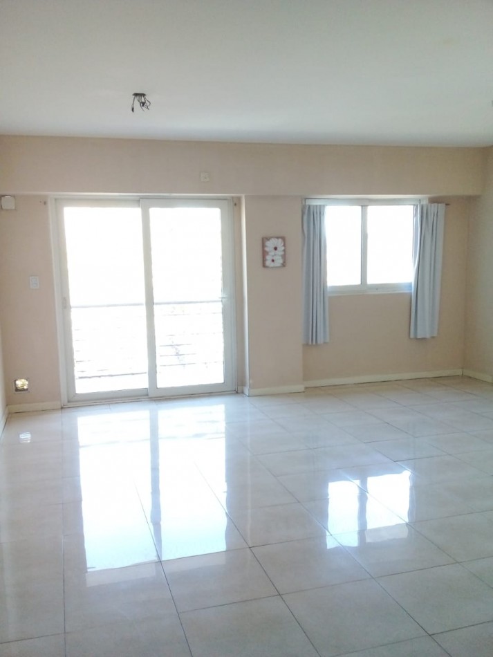 Andres Lamas 1151, Venta Excepcional DEPTO de 1 AMB y MEDIO DIVISIBLE, FORMATO en "L" AL FRENTE C/BALCON