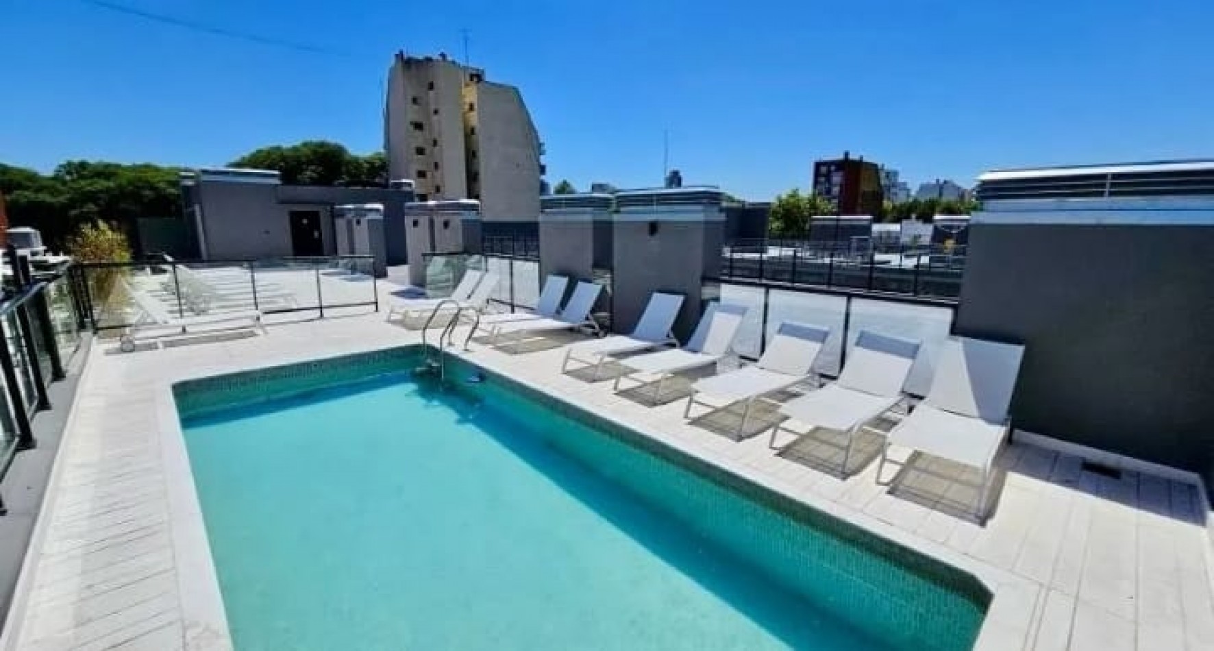 MEDRANO 1200, VENTA : A ESTRENAR ENTREGA Y ESCRITURA INMEDIATA..Excel Depto 1 AMB c/PATIO y PARRILLA PROPIA. EDIFICIO DE  MAXIMA CATEGORIA; Terraza, Solarium, PISCINA, SUM, GYM, Laundry 