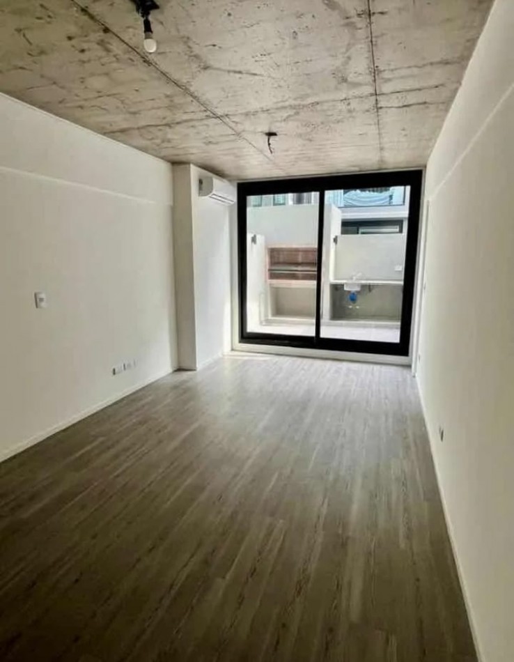 MEDRANO 1200, VENTA : A ESTRENAR ENTREGA Y ESCRITURA INMEDIATA..Excel Depto 1 AMB c/PATIO y PARRILLA PROPIA. EDIFICIO DE  MAXIMA CATEGORIA; Terraza, Solarium, PISCINA, SUM, GYM, Laundry 