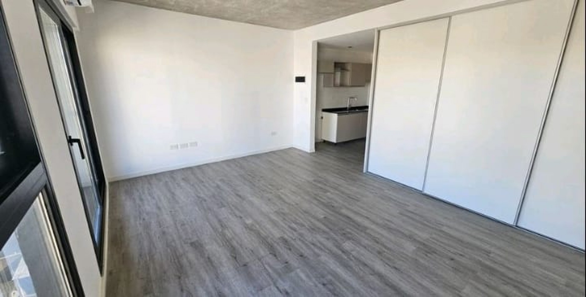 DARWIN 100, VENTA 1 AMB A ESTRENAR