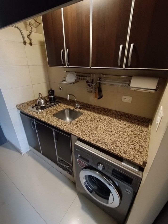 PELLEGRINI 1000, VENTA 1 AMB