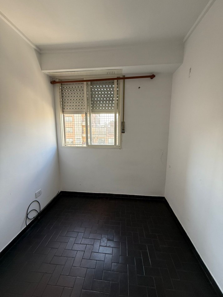 FORMOSA 300, VENTA DEPARTAMENTO DE DOS AMBIENTES EN CABALLITO