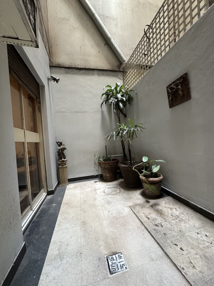 AV. SCALBRINI ORTIZ 3300 ENTRE AV. LIBERTADOR Y J. F. SEGUI, VENTA DEPARTAMENTO DE TRES AMBIENTES C/DEPENDENCIA