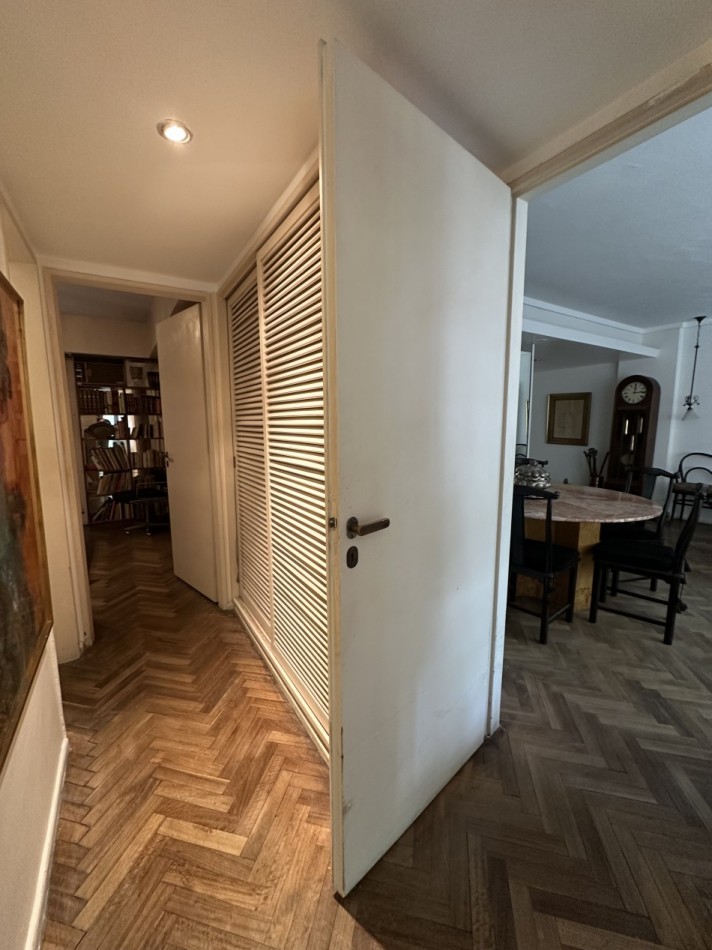 AV. SCALBRINI ORTIZ 3300 ENTRE AV. LIBERTADOR Y J. F. SEGUI, VENTA DEPARTAMENTO DE TRES AMBIENTES C/DEPENDENCIA