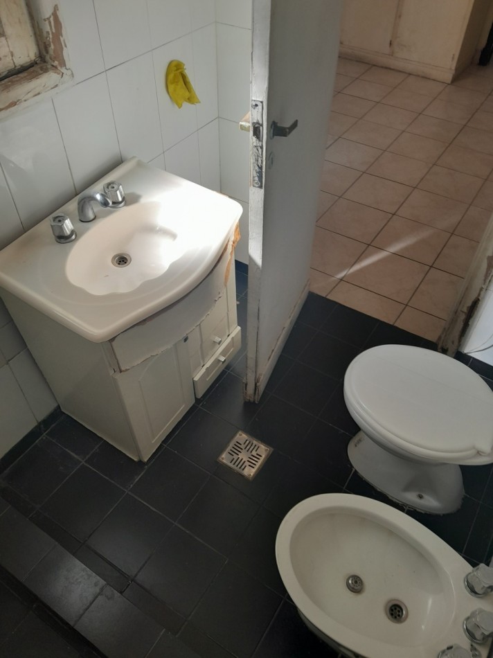 ARENALES 2800, Venta Barrio Norte 2 amplios Amb a Reciclar