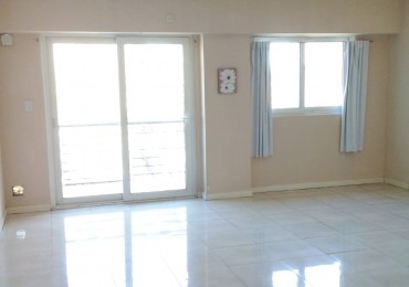 Andres Lamas 1151, Venta Excepcional DEPTO de 1 AMB y MEDIO DIVISIBLE, FORMATO en "L" AL FRENTE C/BALCON